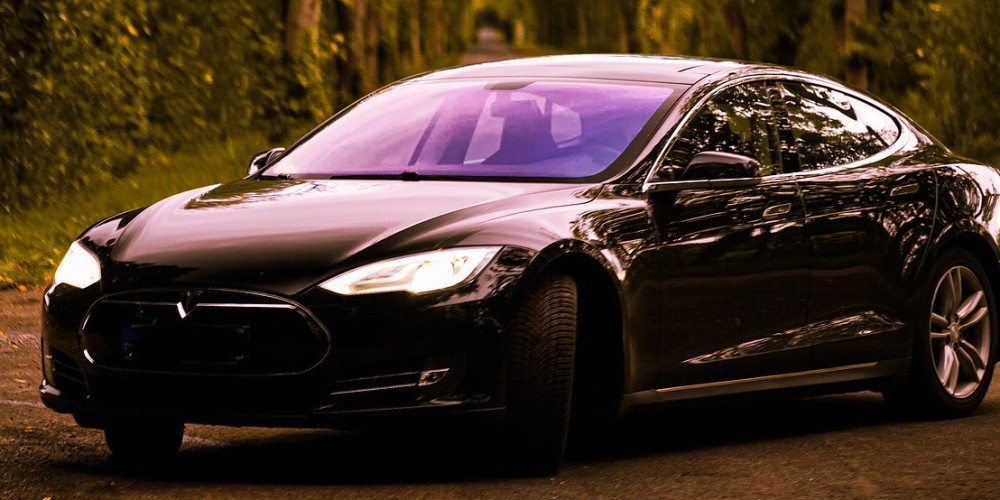 Tesla 6162269 1920